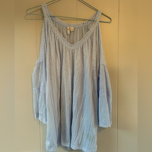 Cato Cold Shoulder Top - Picture 1 of 5